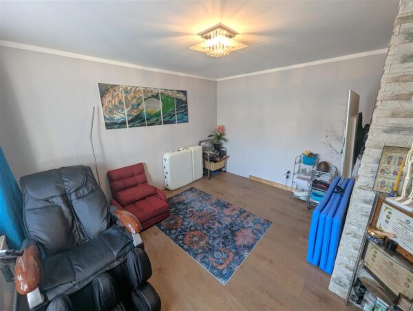 Bideford Square, Corby