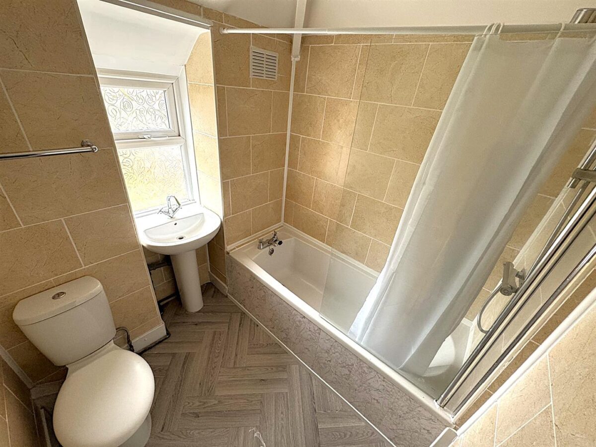 Willow Road, Kettering