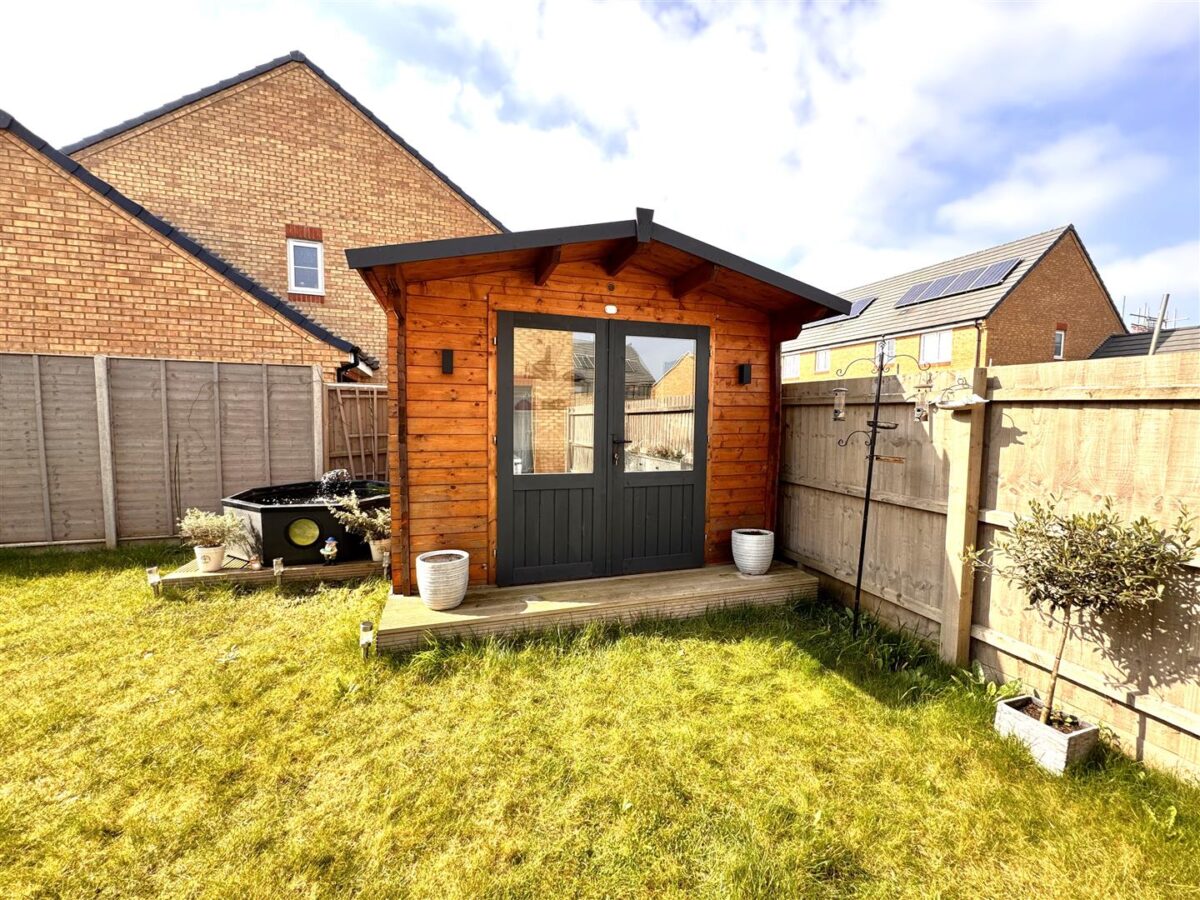 Merlin Road, Corby