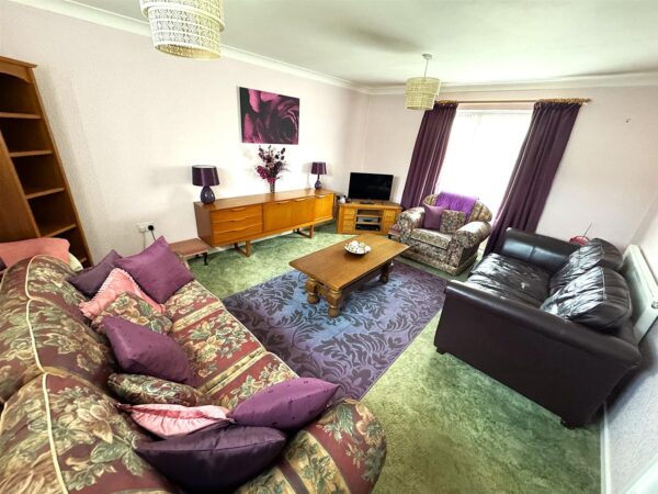 Saxilby Close, Corby