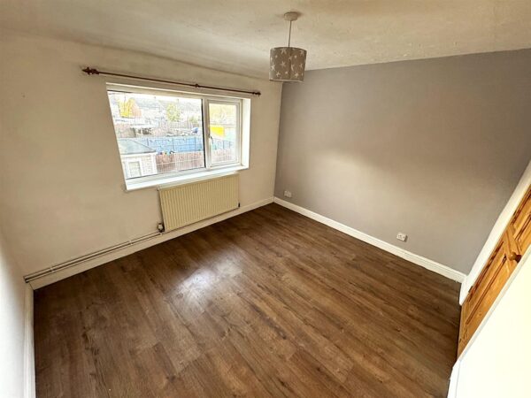 Canford Green, Corby