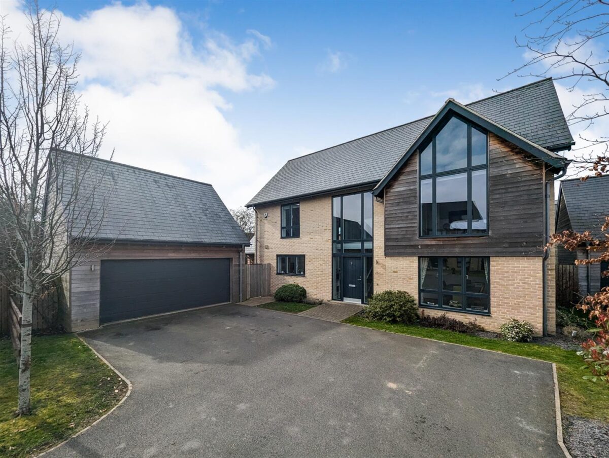 Lake Drive, Weldon, Corby