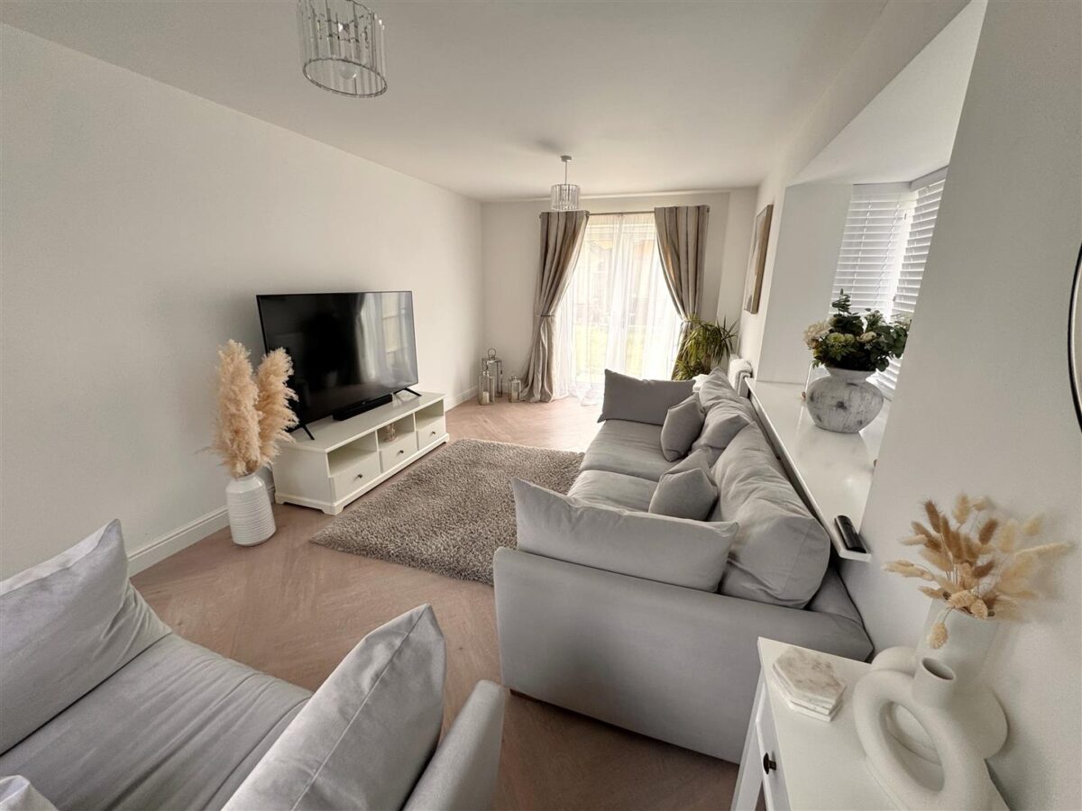 Merlin Road, Corby