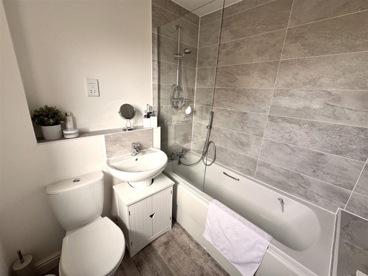 Merlin Road, Corby