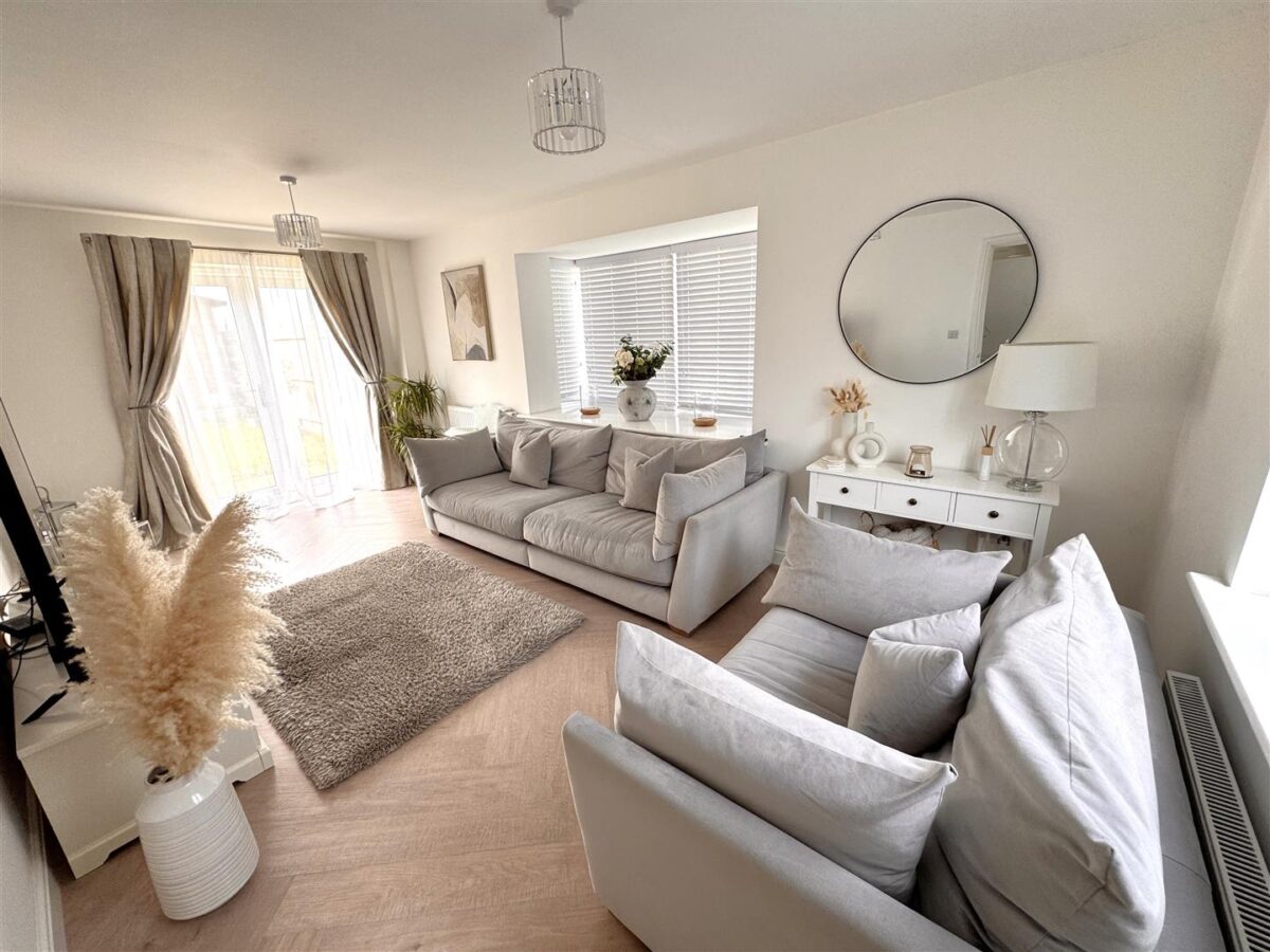 Merlin Road, Corby