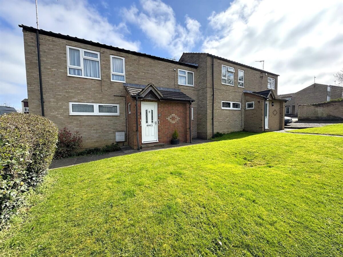 Saxilby Close, Corby