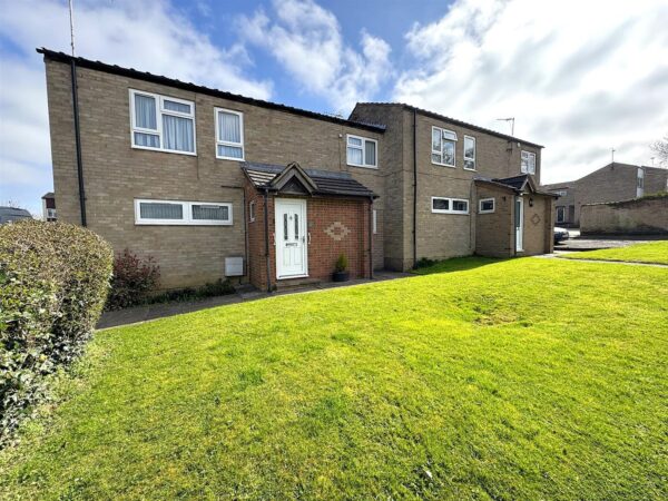 Saxilby Close, Corby