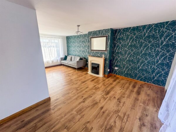 Rodney Drive, Corby
