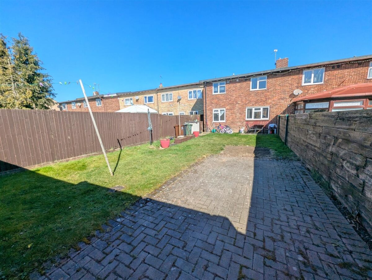 Buckfast Square, Corby