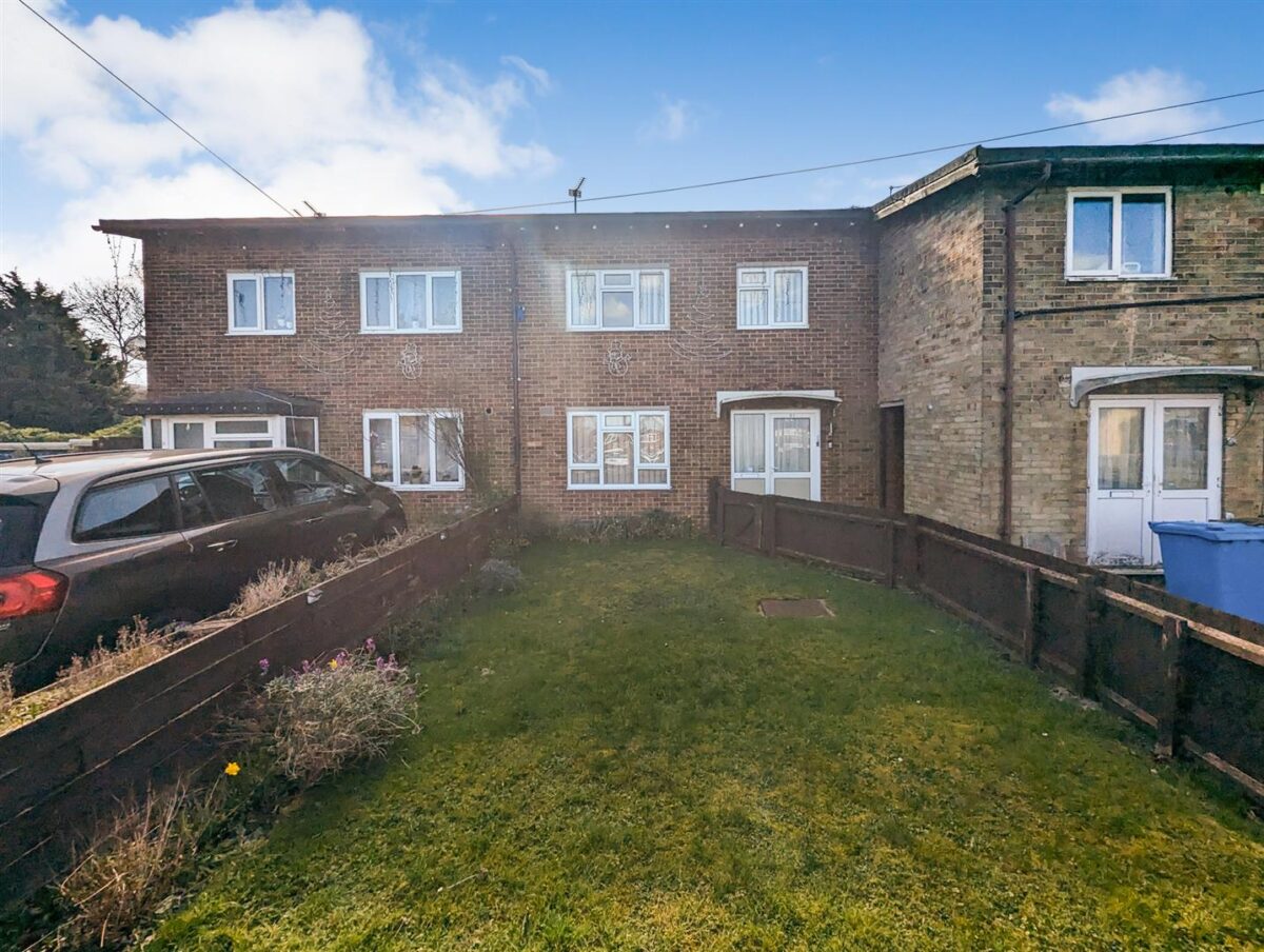Buckfast Square, Corby