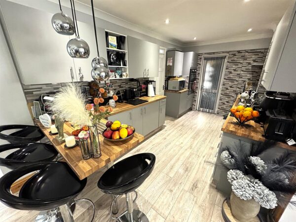 Southall Road, Corby