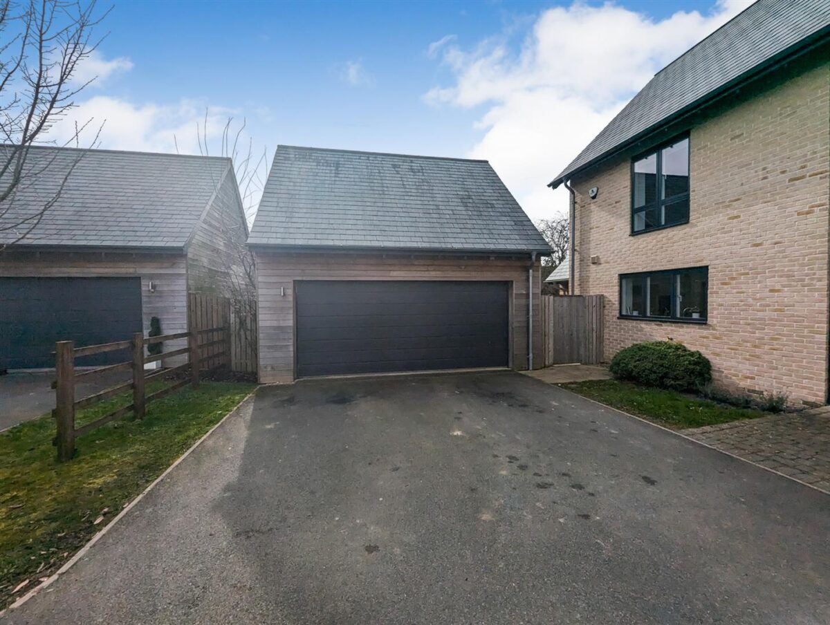 Lake Drive, Weldon, Corby