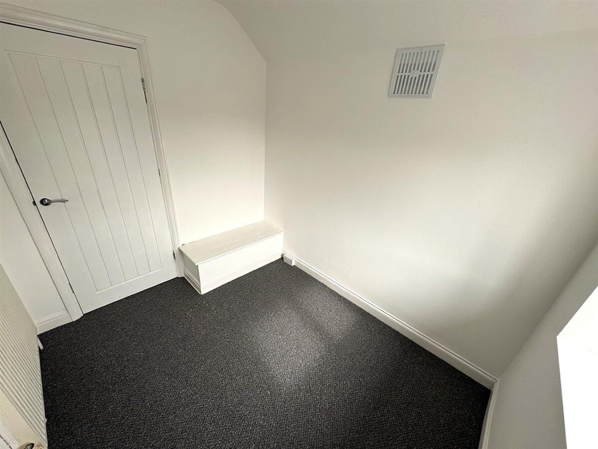 Willow Road, Kettering