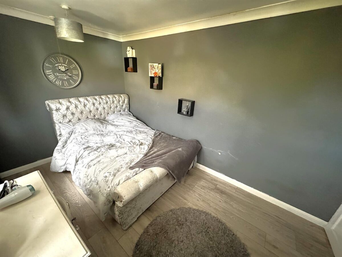 Southall Road, Corby