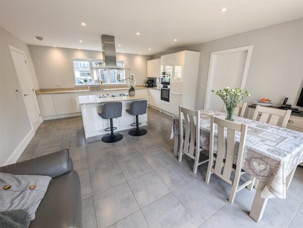 Lake Drive, Weldon, Corby