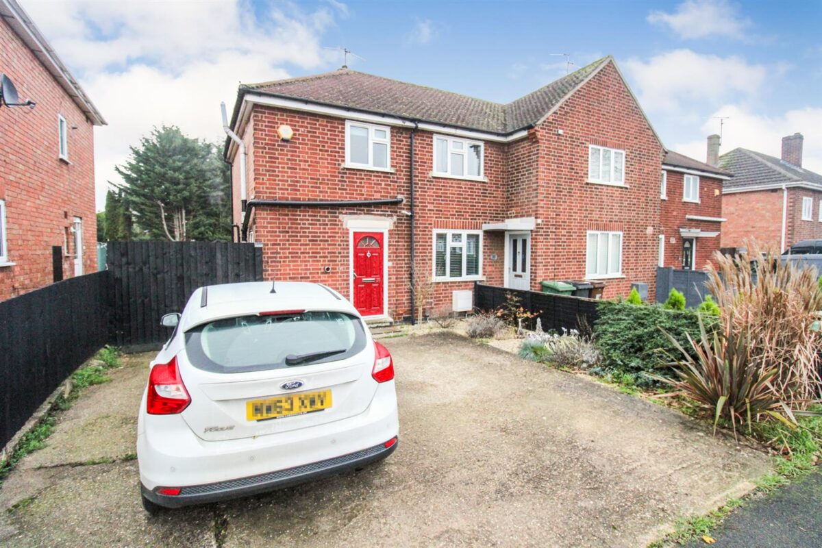Latimer Road, Corby