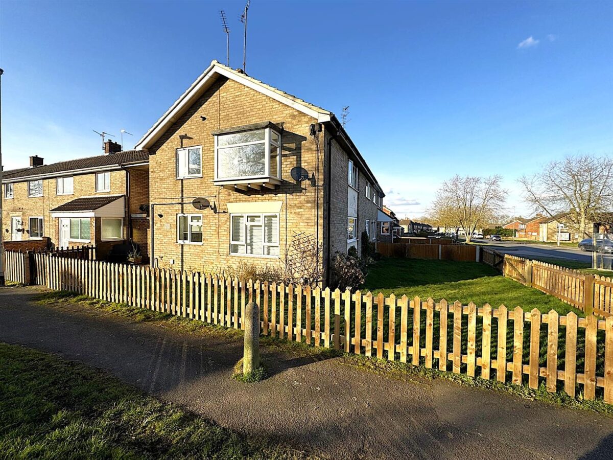 Canford Green, Corby