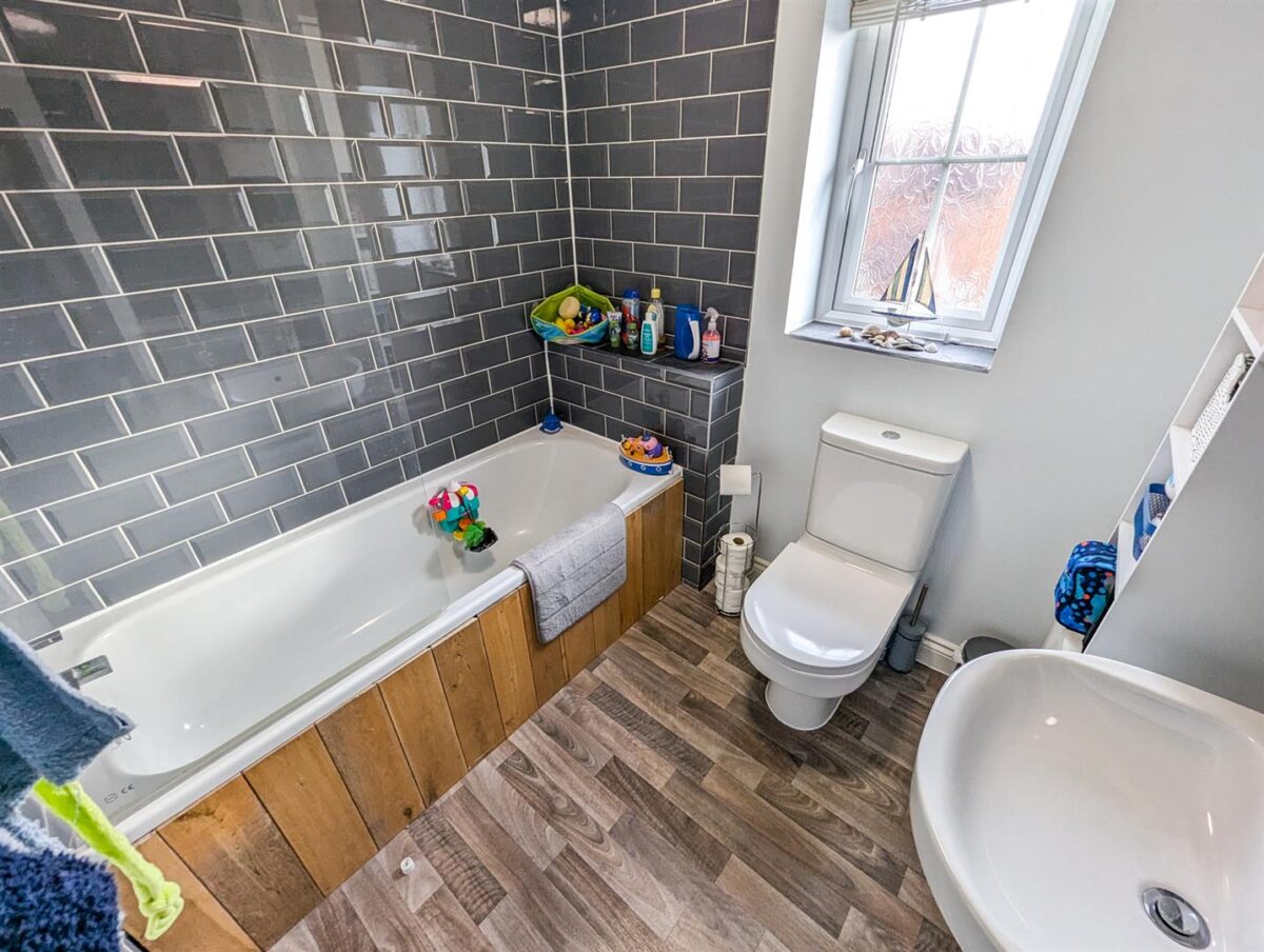 Grant Drive, Corby