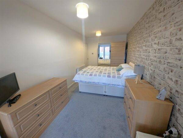 Manor Drive, Corby