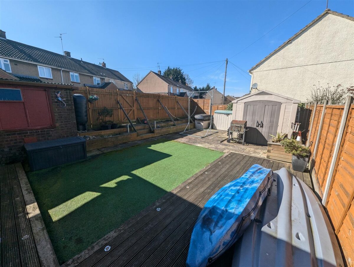 Bideford Square, Corby