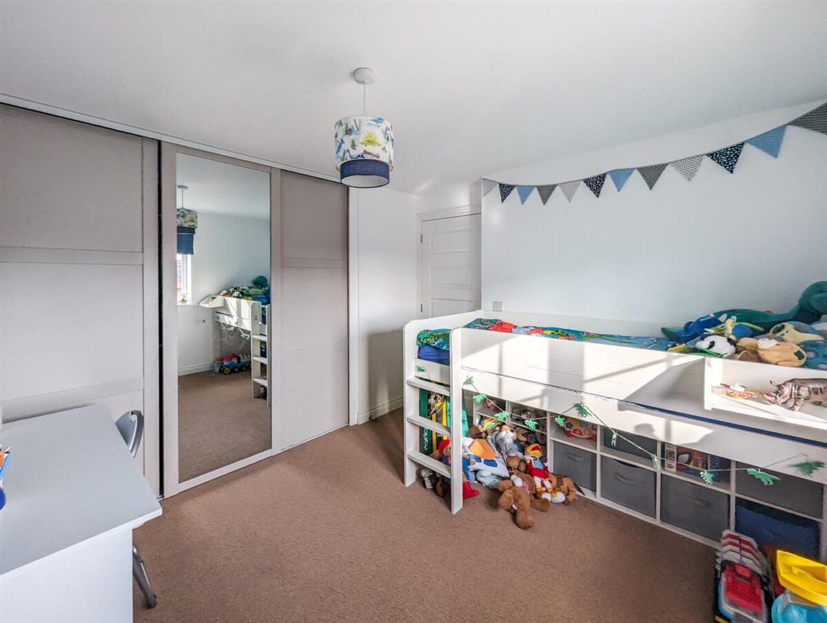 Grant Drive, Corby