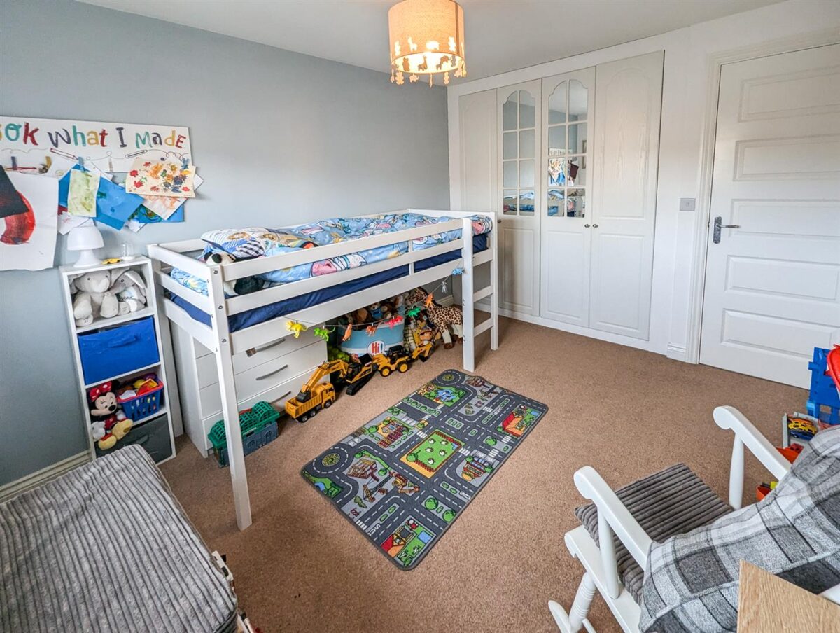 Grant Drive, Corby