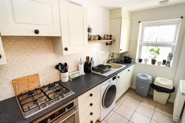 Flatford Close, Corby
