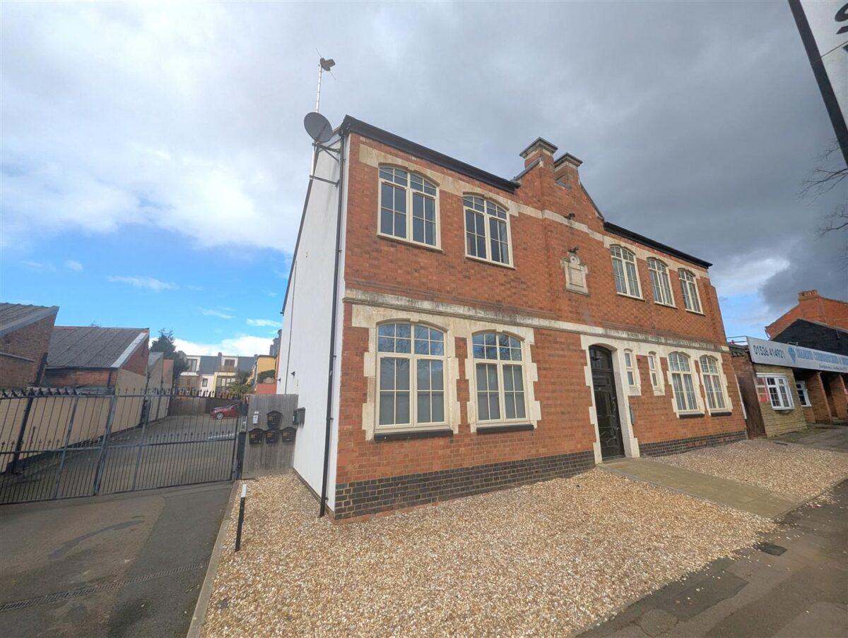Flat 3, 81 Stamford Road Kettering