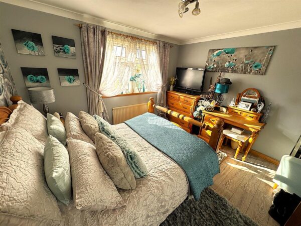 Southall Road, Corby