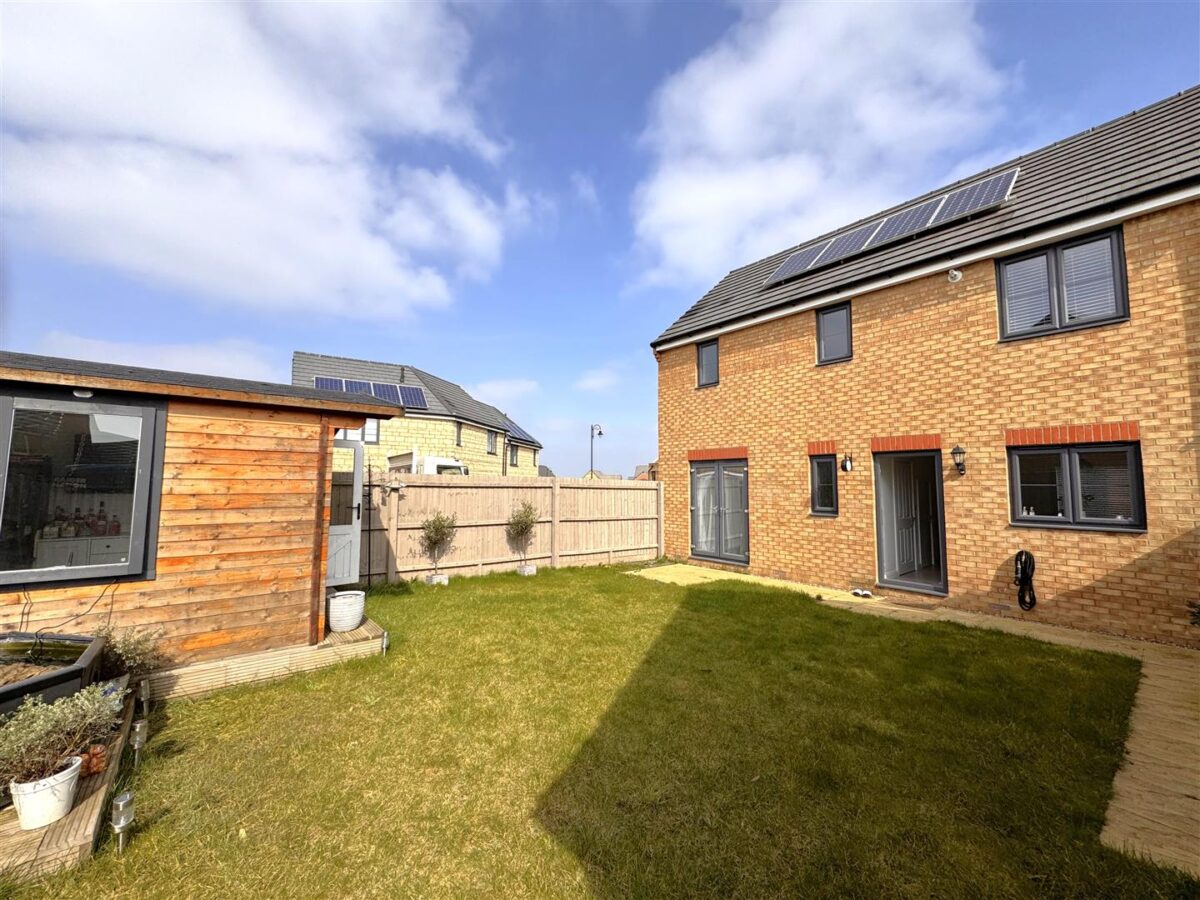 Merlin Road, Corby