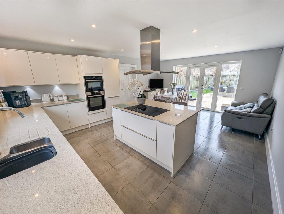 Lake Drive, Weldon, Corby