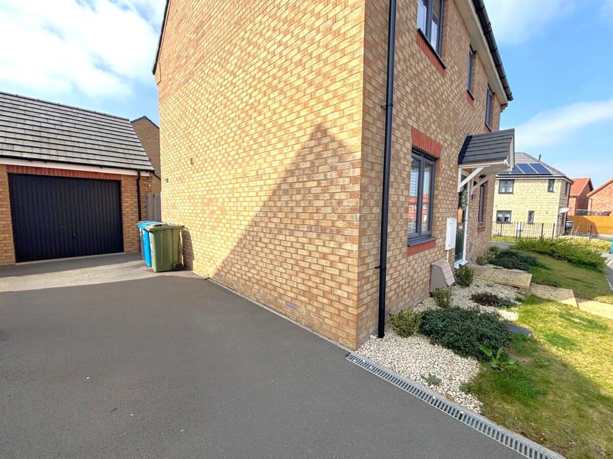 Merlin Road, Corby