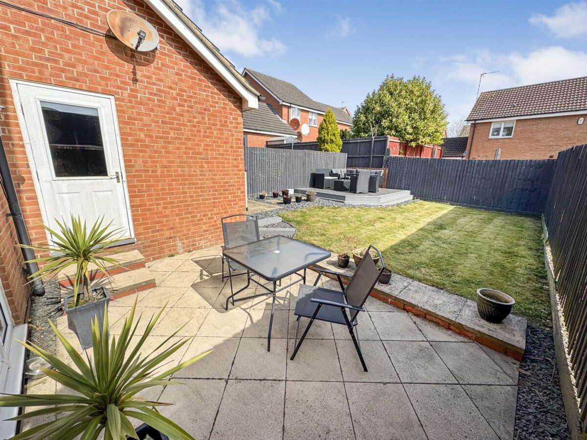 Violet Close, Corby