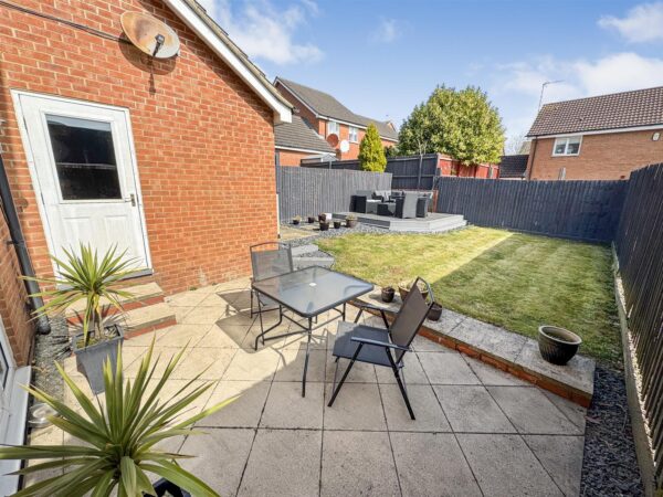 Violet Close, Corby