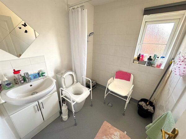 Corfe Close, Corby