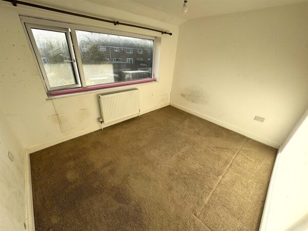 Cam Close, Corby