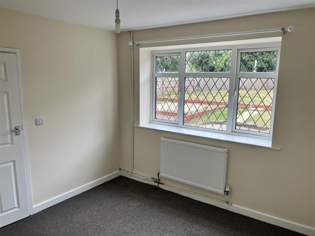 Willow Brook Road, Corby