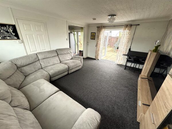 Grantham Walk, Corby