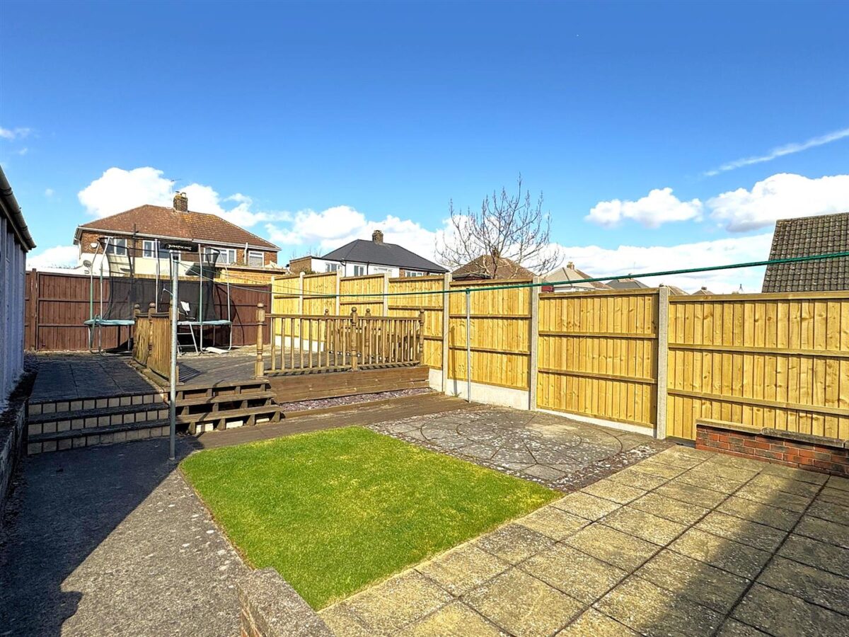 Hillside Crescent, Weldon, Corby