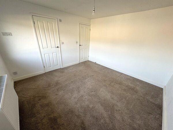 Cam Close, Corby