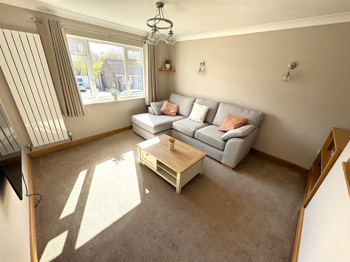 Hillside Crescent, Weldon, Corby