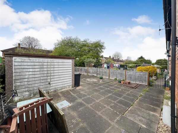 Faraday Grove, Corby