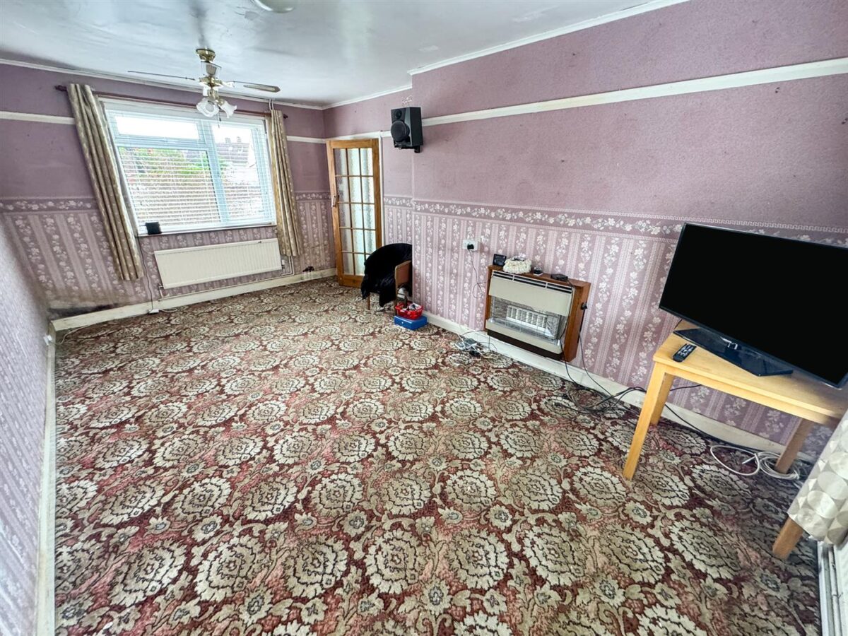 Faraday Grove, Corby