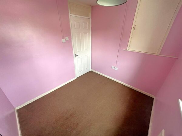 Grantham Walk, Corby