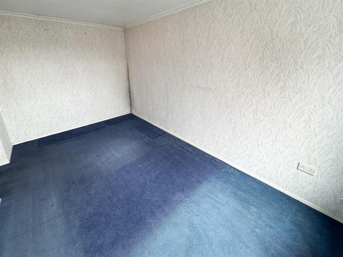 Greig Walk, Corby
