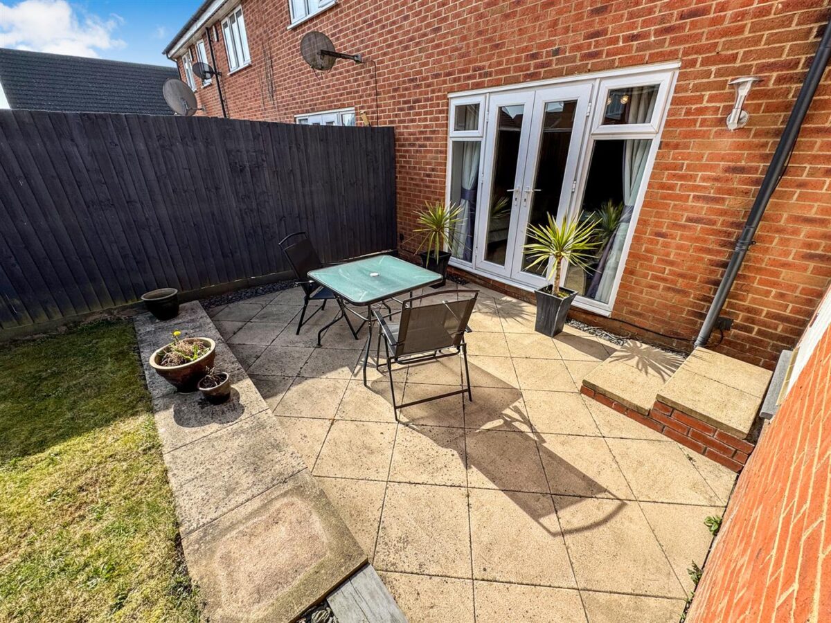 Violet Close, Corby