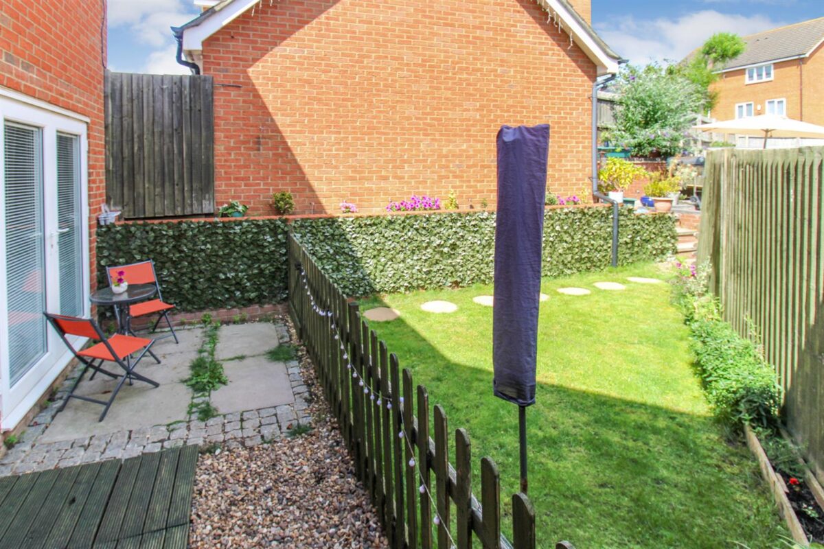 Violet Close, Corby