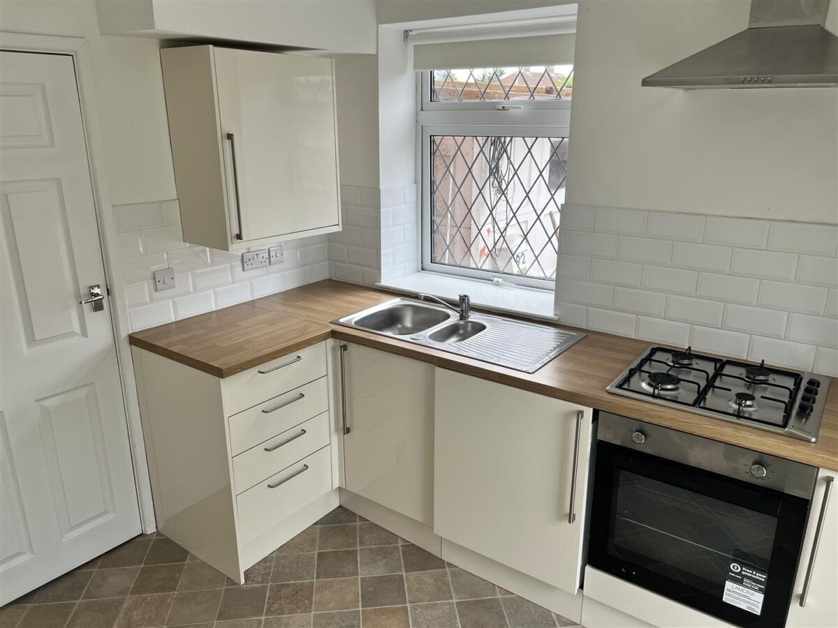 Willow Brook Road, Corby