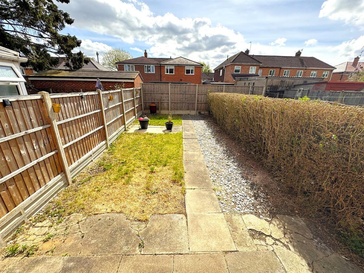 Springfield Grove, Corby