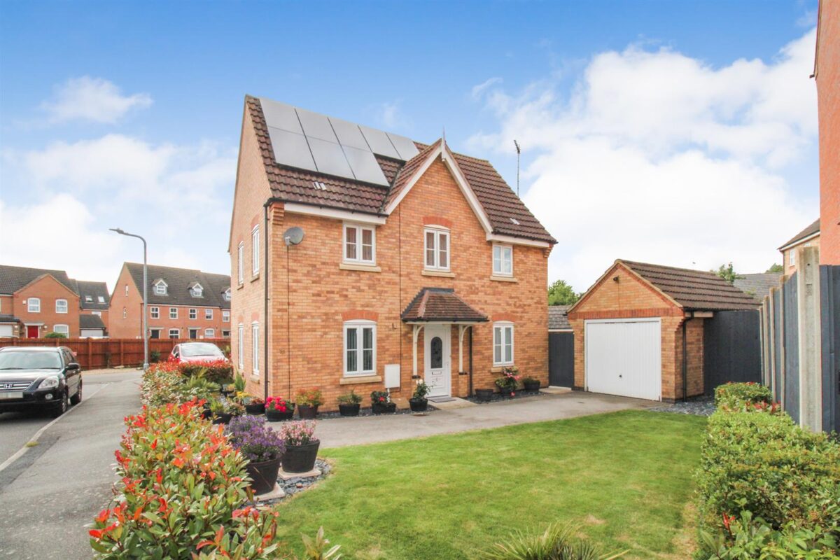 Fieldfare Close, Corby